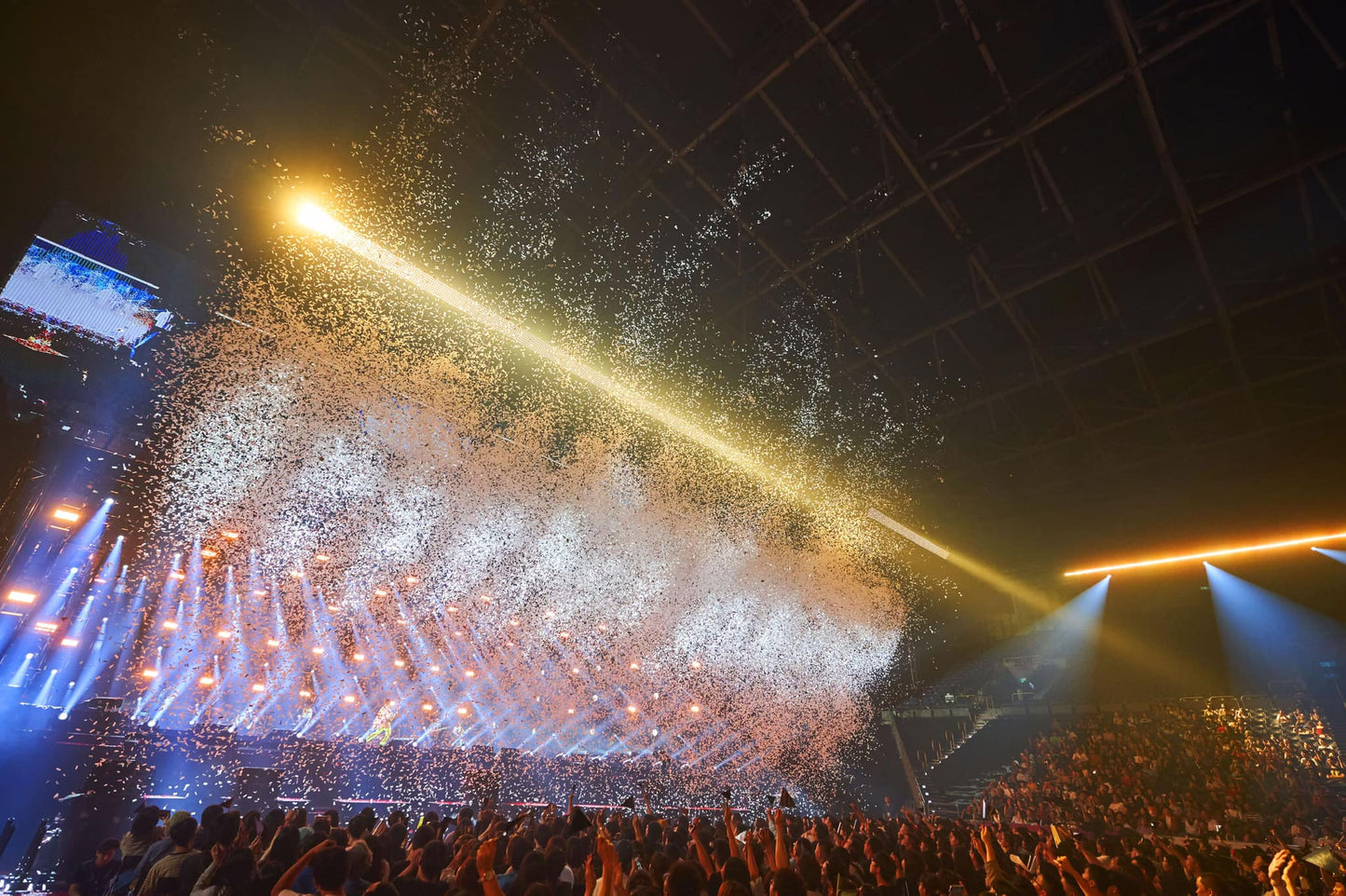 3-7 Paper flower spray tube (Confetti Cannon)